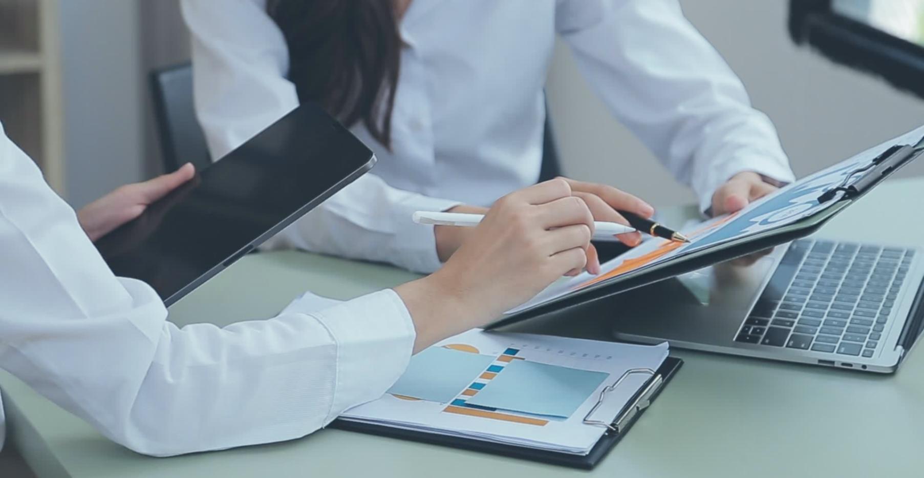 Arbeitsumgebung für Finanzanalyse und Investitionsplanung